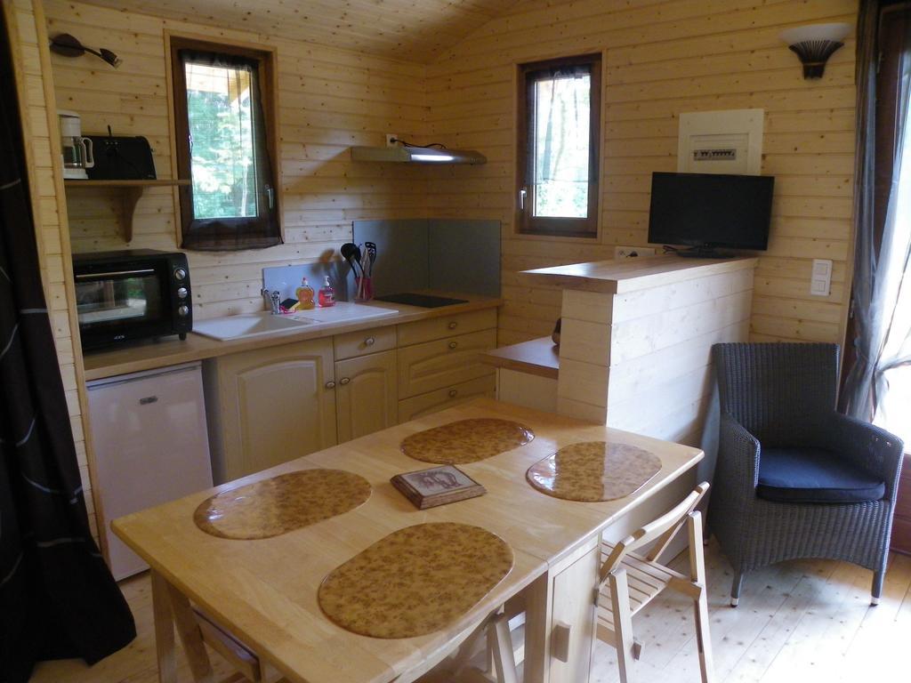 Le Chalet Du Chloris Saint-Maxire Pokój zdjęcie